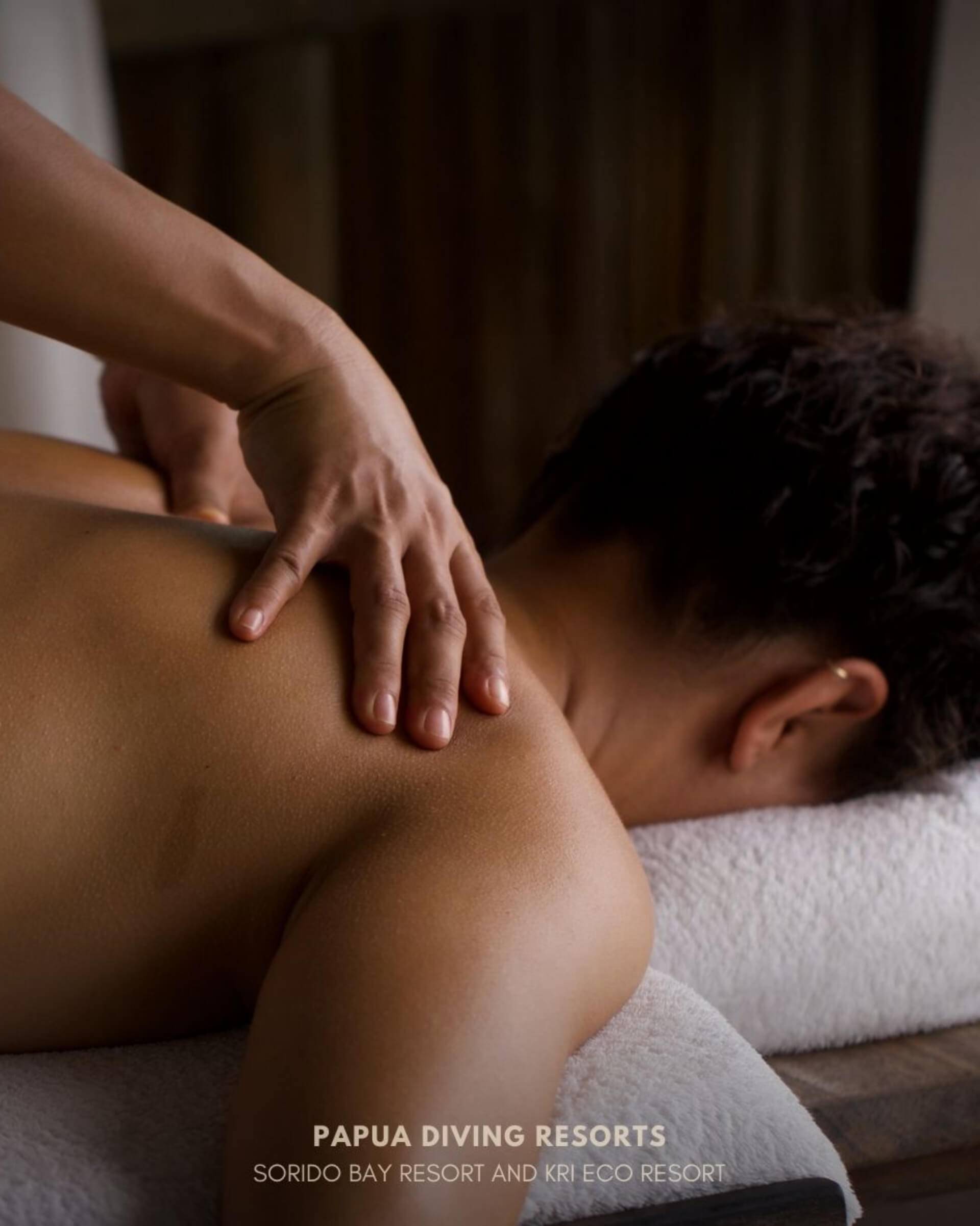 enjoy massage at papua diving spa & wellness