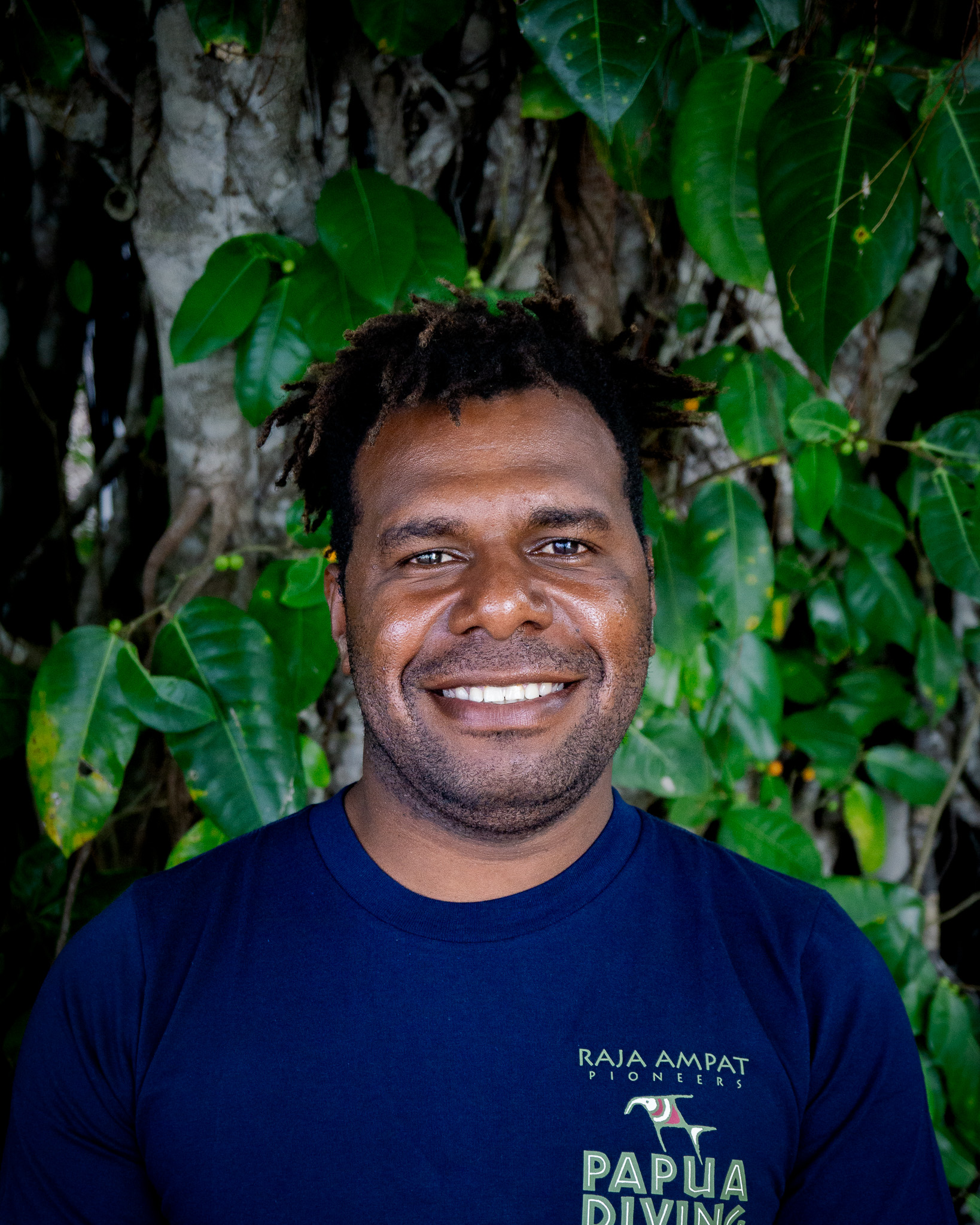 Arnol yarollo papua diving resorts