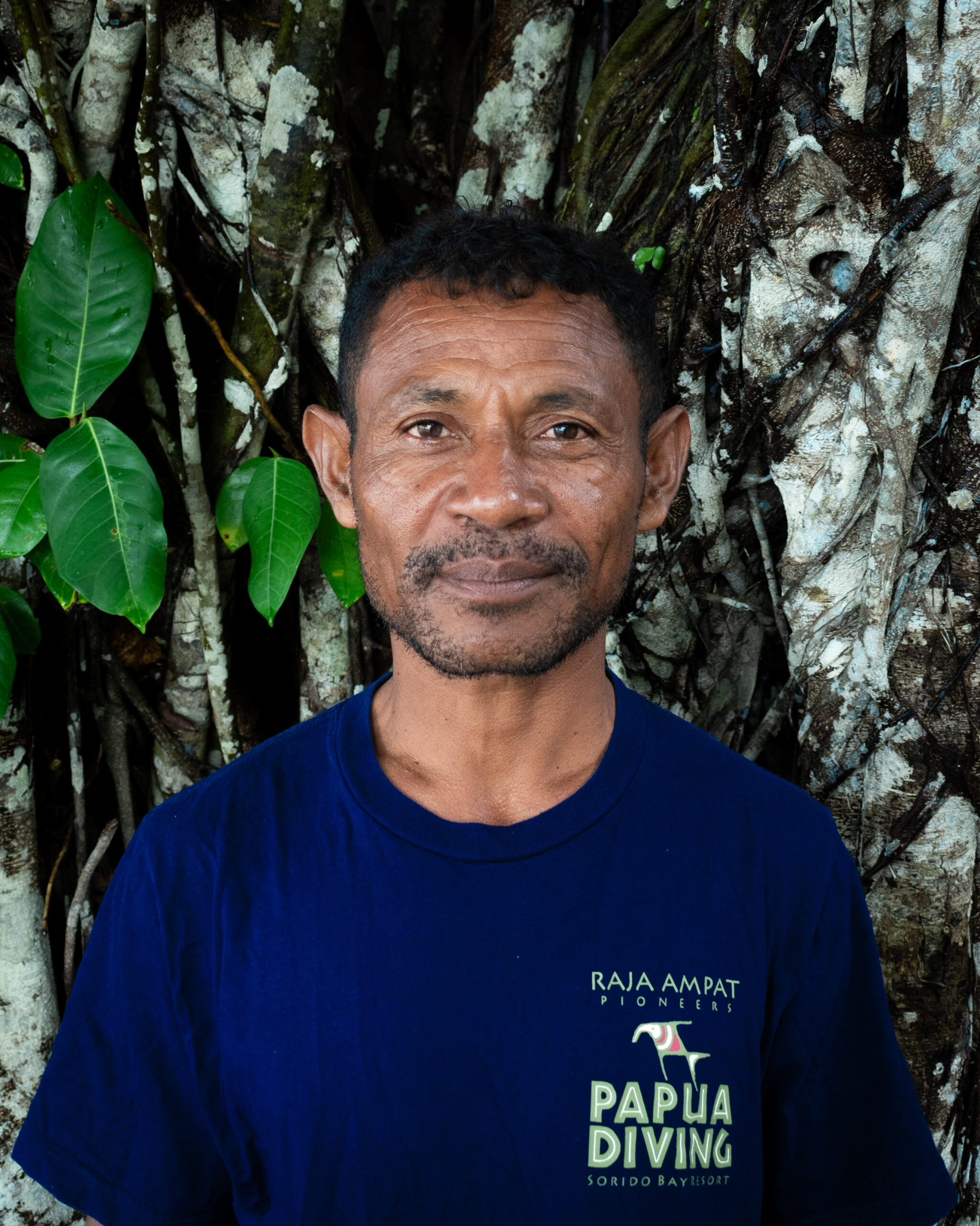 edi, Papua Diving Resorts team