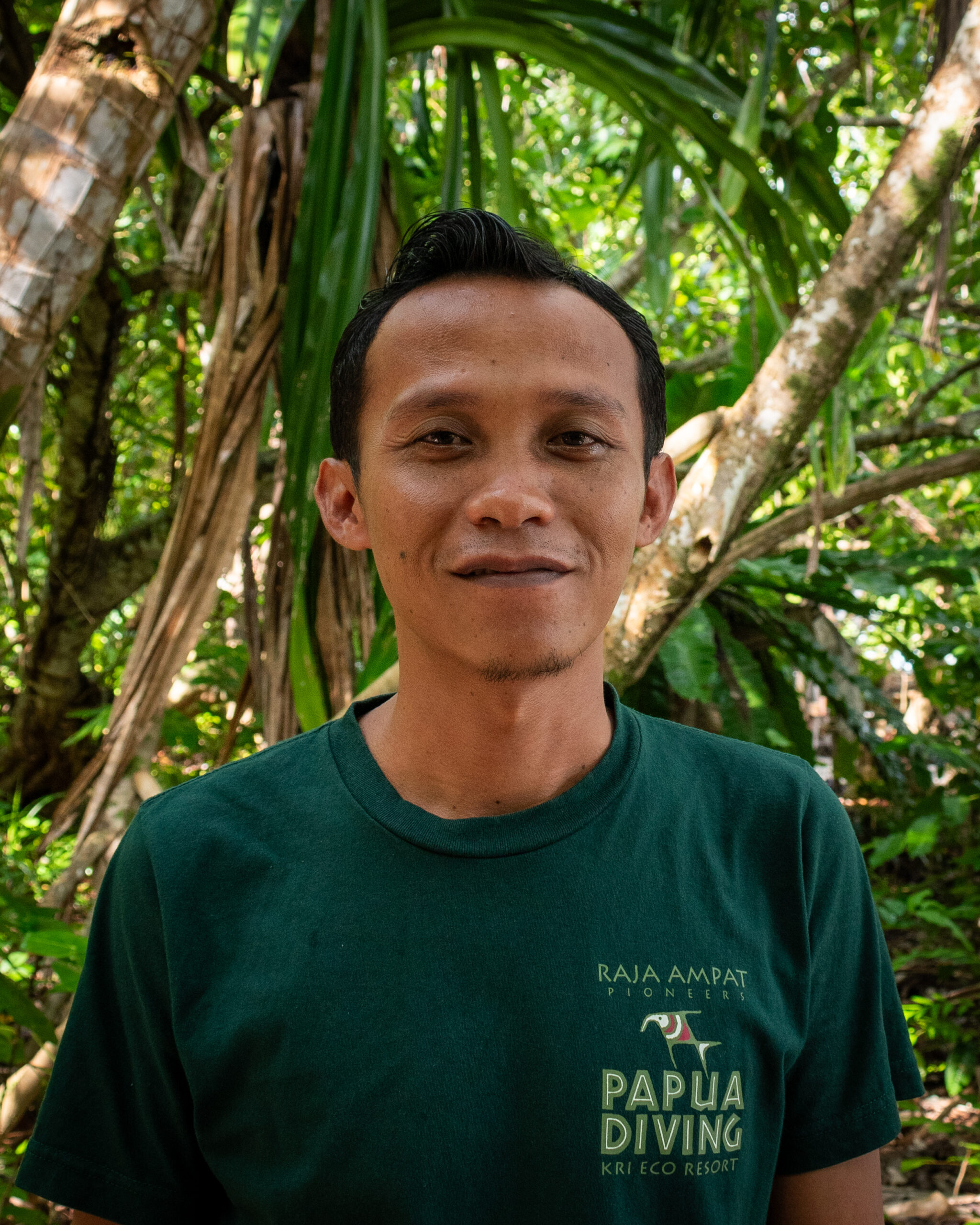 bambang sugianto, papua diving resorts team