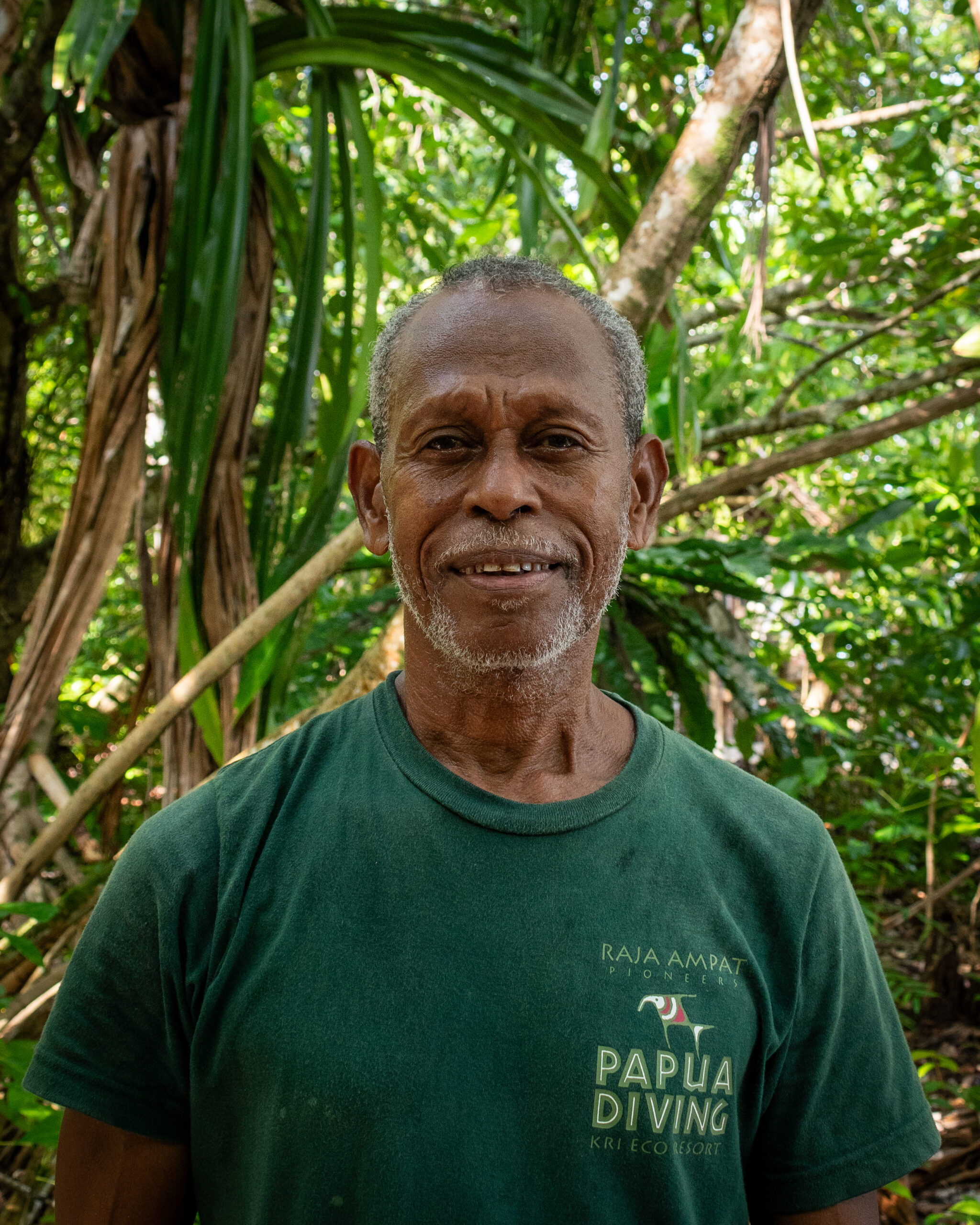 isak morin, papua diving resorts team