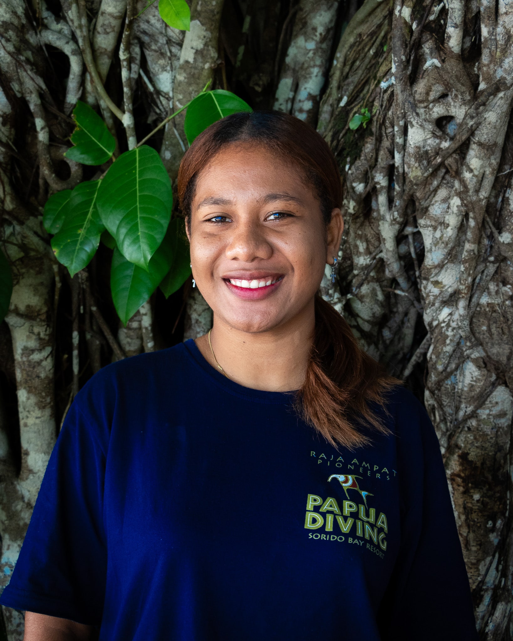 wendi leatemia Papua Diving Resorts team