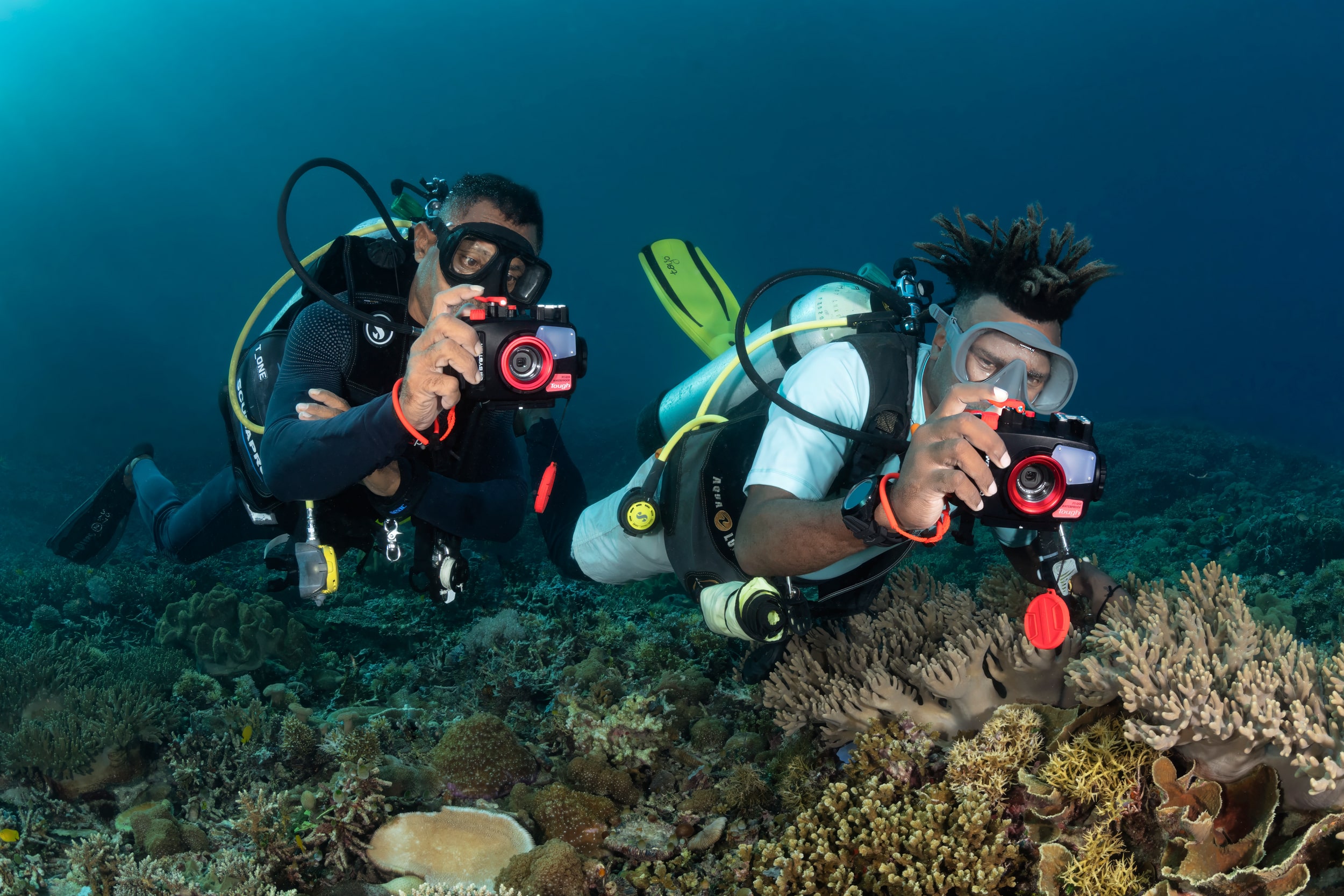 underwater camera for diver - Papua Diving Resorts SEACAM Center