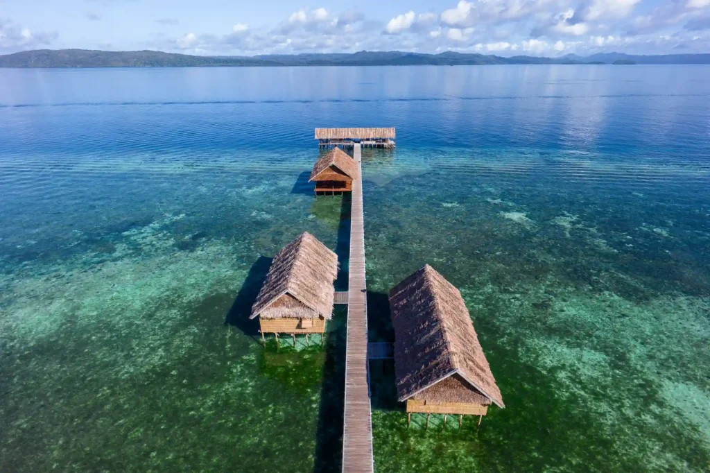 kri eco resort aerial view by Luca Vaime